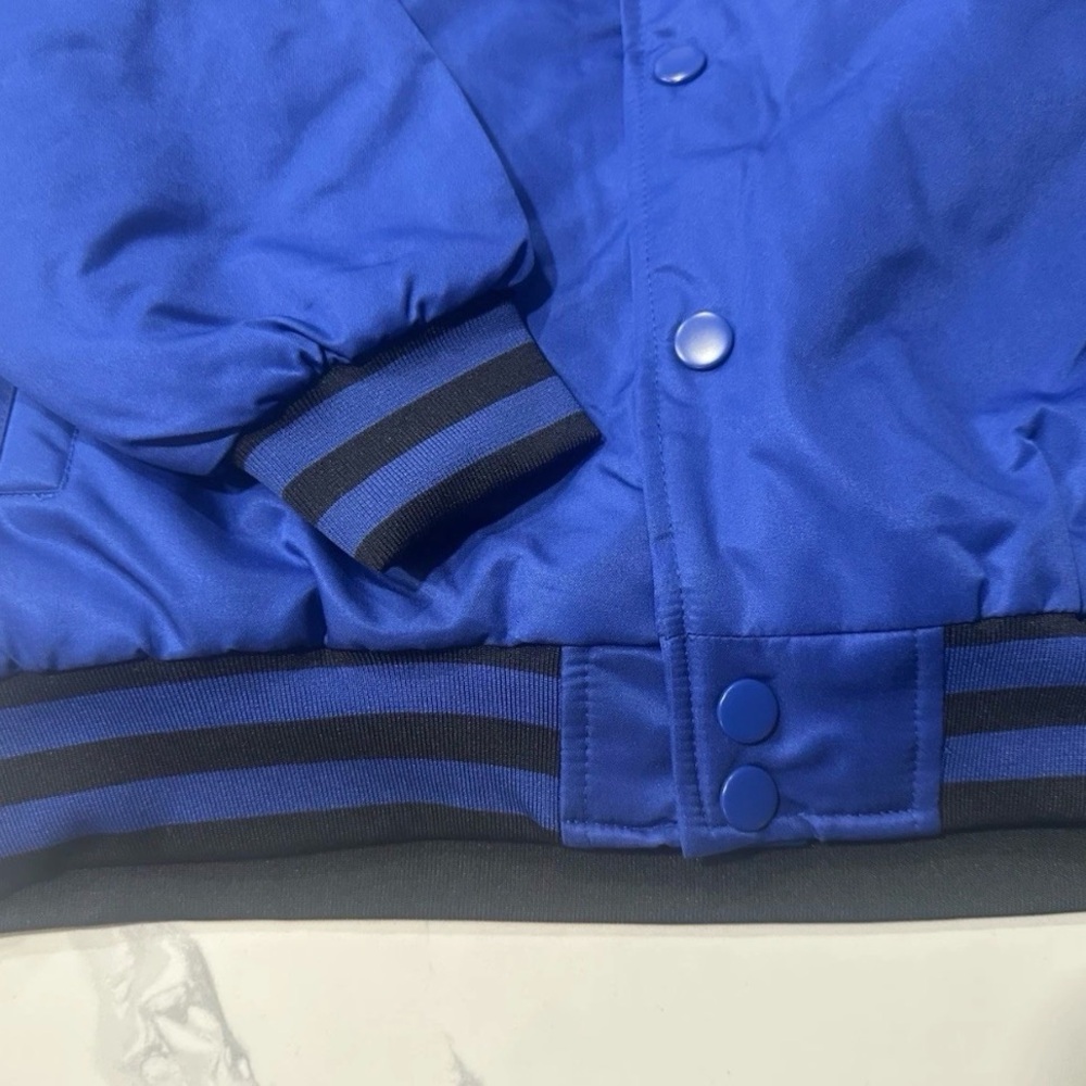 Knicks (New) Bomber Jacket size med - Picture 6 of 8